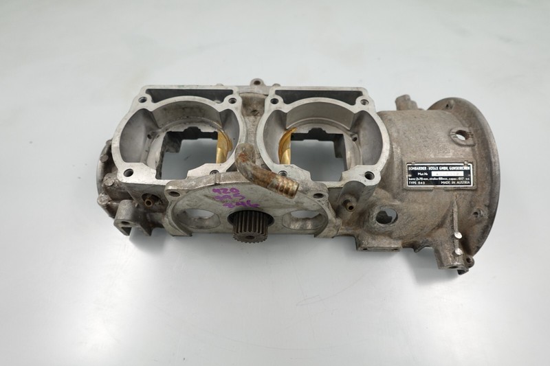 1991 Ski-Doo Mach 1 617 OEM Engine Crank Case Top Half 420995846