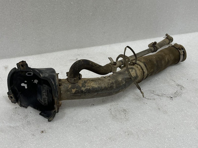 1992 1993 1994 1995 CHEVROLET PICKUP 3500 DIESEL FUEL FILLER NECK