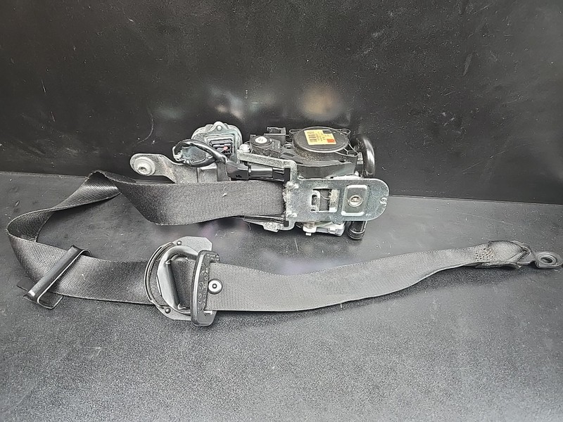 10-11 MERCEDES W212 E350 E63 AMG SEDAN WAGON SEAT BELT RETRACTOR FRONT LEFT