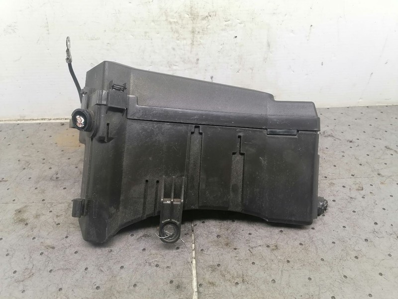Fuse Junction Box Engine Compartment Base Fits 08-11 IMPREZA 1749442