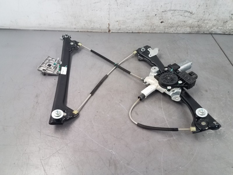 Nissan GT-R GTR R35 Left Driver Door Window Regulator #8000 M5