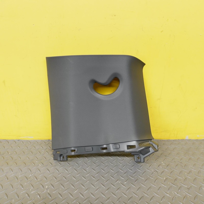 2024-2025 HYUNDAI SANTA FE REAR LEFT D PILLAR UPPER TRIM PANEL OEM 85855R6000