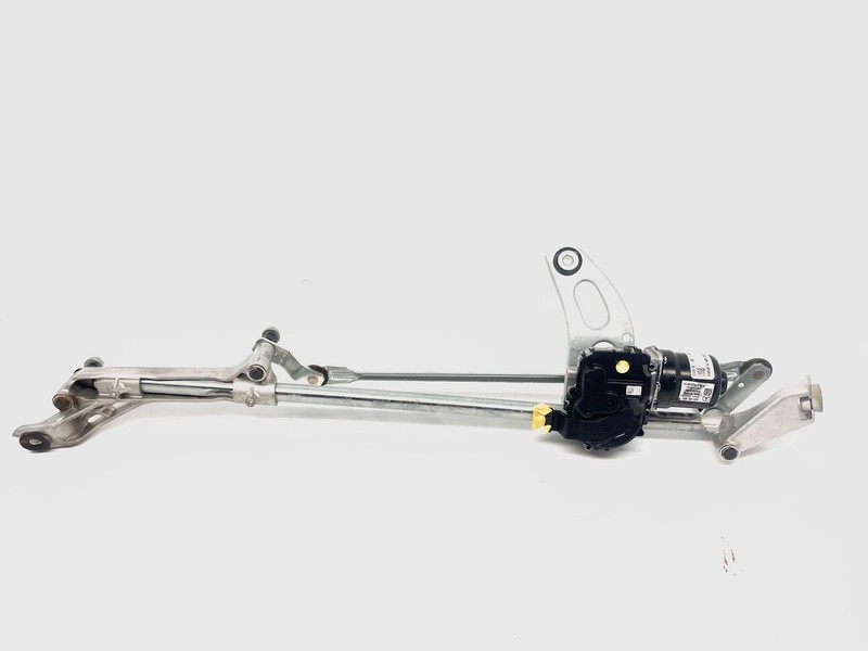 2020-2023 Mercedes GLB 250 Windsheild Wiper Transmission W/ Motor OEM 2479061402