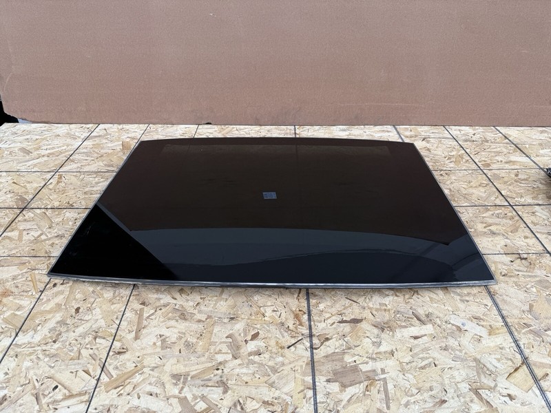 HYUNDAI GENESIS SEDAN & G80 2015-2020 OEM SUNROOF PANORAMIC MIDDLE WINDOW GLASS