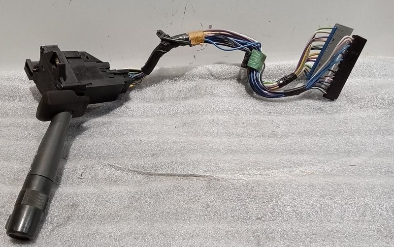 1995-2002 Chevrolet GMC Truck SUV Windshield Wiper Turn Signal Switch 26100985