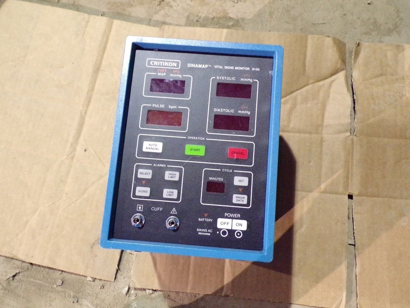 Critkon Dinamap Vital Signs Monitor 8100 *FREE SHIPPING*