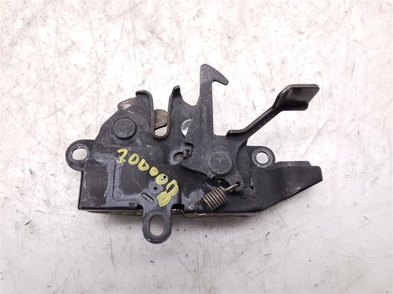 97-99 TOYOTA CAMRY HOOD LATCH