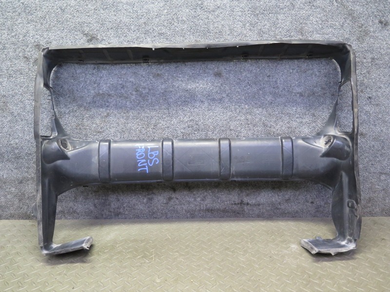 2012-2018 BMW F12 F13 M6 S63T FRONT AIR PANEL GUIDE DUCT SHROUD SUPPORT