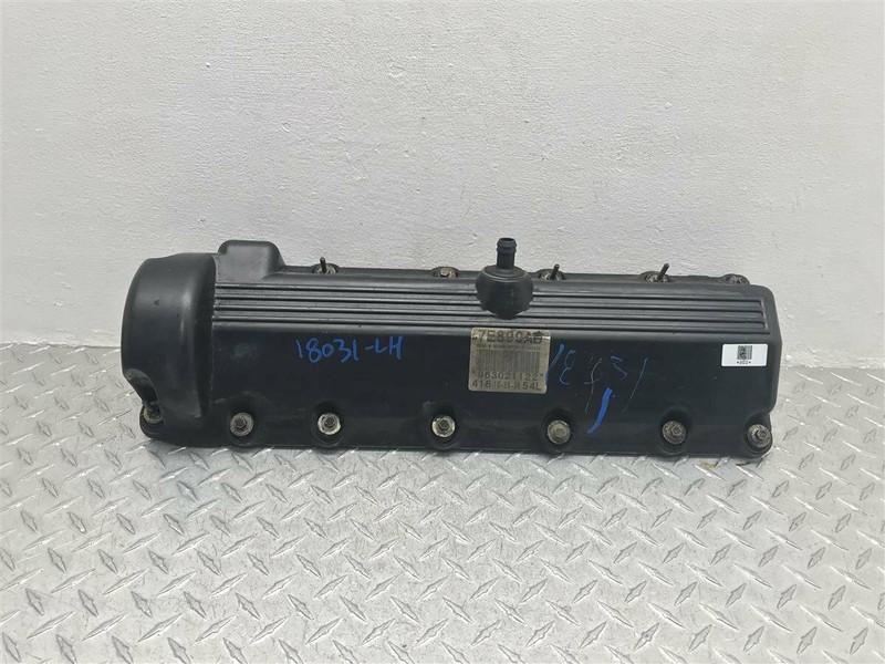 1998 FORD F150 5.4L DRIVER VALVE COVER OEM