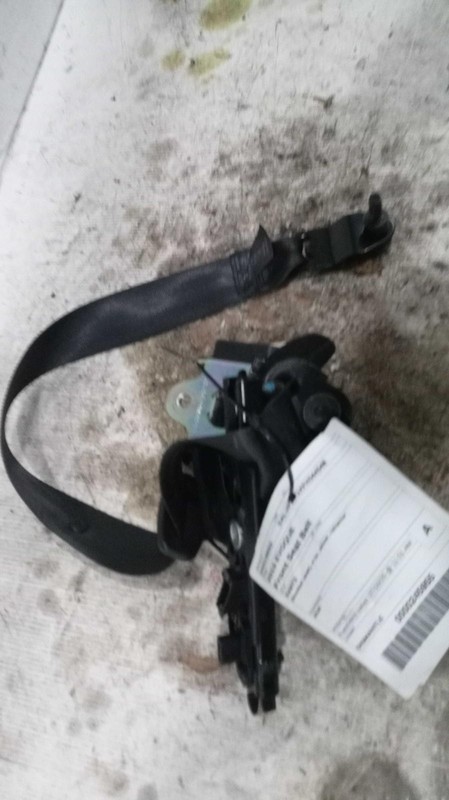 2015 Land Rover Evoque Black Seat Belt OEM LR072754 Used 109k Miles