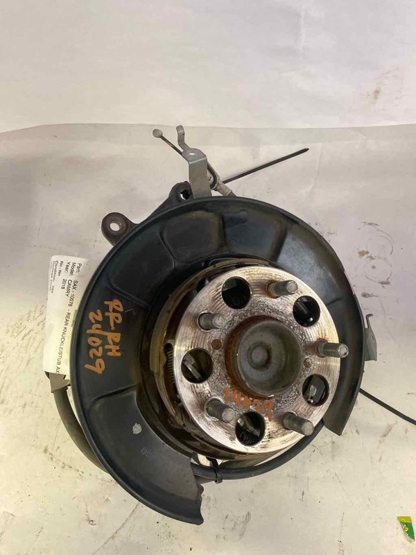 Rear Knuckle/stub Axle TOYOTA CAMRY Right 18 19 20 21 22 23