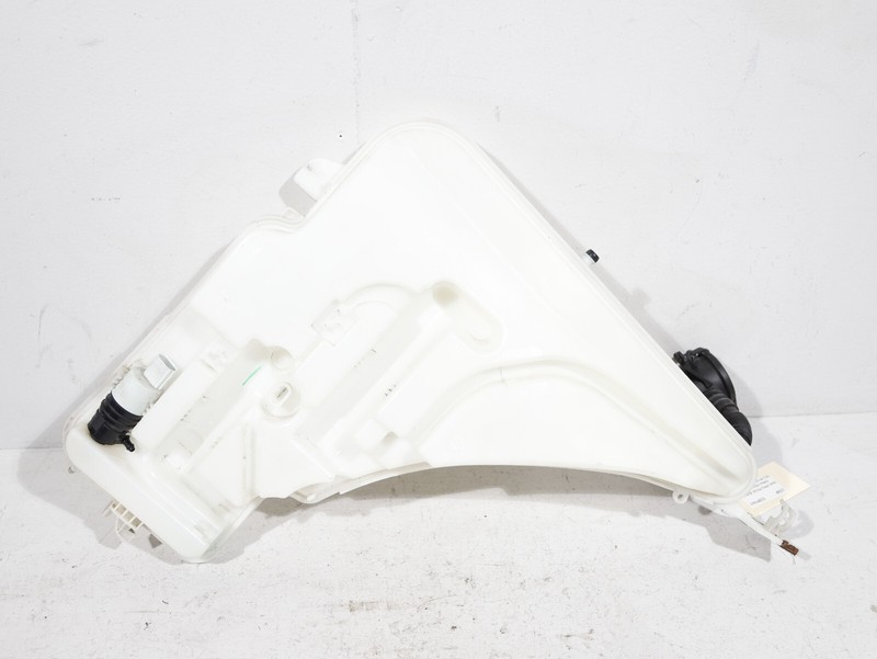 12-18BMW 2 3 Series F22 F30 F32 Windshield Water Fluid Container Tank Pump OEM