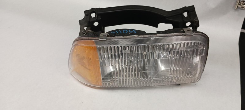 94-'97 CHEVROLET S10 left driver Turn Signal OEM Grade A!