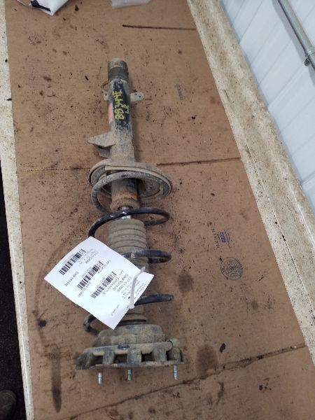 Strut Rear Sedan With Stabilizer Bar Mount Fits 96-99 SABLE 211392