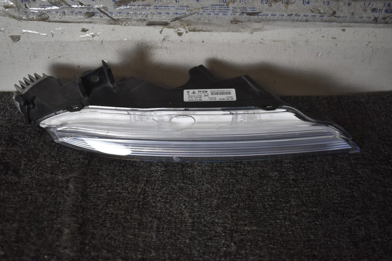 2017- 2019 PORSCHE 911 CARRERA RIGHT SIDE DAYTIME FOG LIGHT OEM