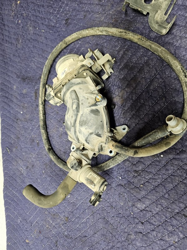 2003 Ford E350 5.4 Throttlebody