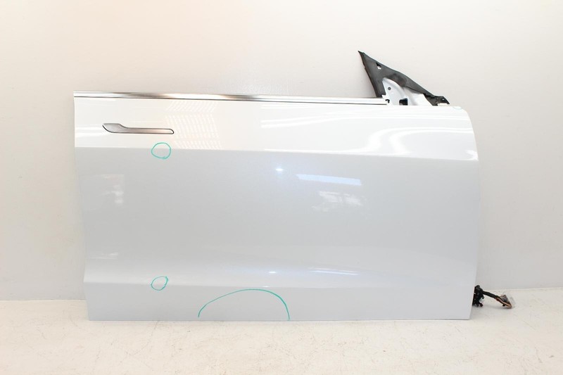 17-23 Tesla Model 3 White Passenger Right Front Door Assembly