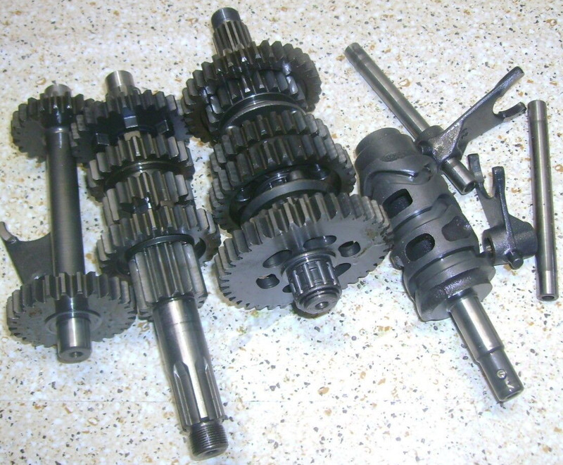 2000 Kawasaki Bayou 220 LF2 ATV Complete Tranny Transmission Gears Shift Fork E8