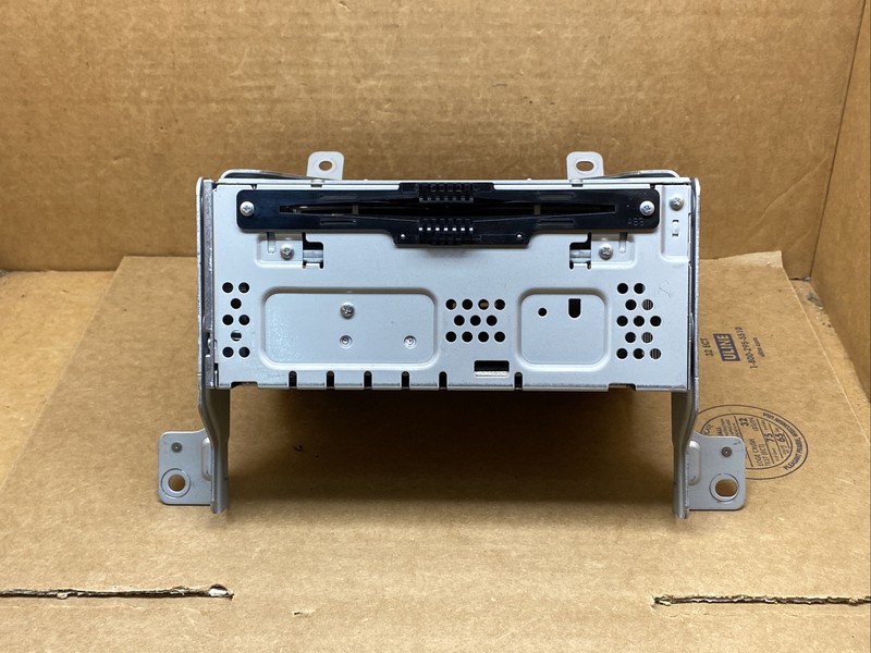 2013-2014 Ford Taurus Radio Stereo Receiver Disc Reader DG1T-19C107-FD
