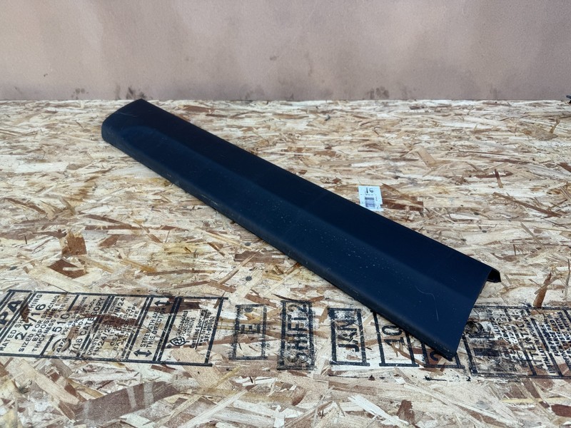 RIVIAN R1S R1T 2022-2026 OEM FRONT LEFT DRIVER DOOR LOWER MOLDING COVER TRIM