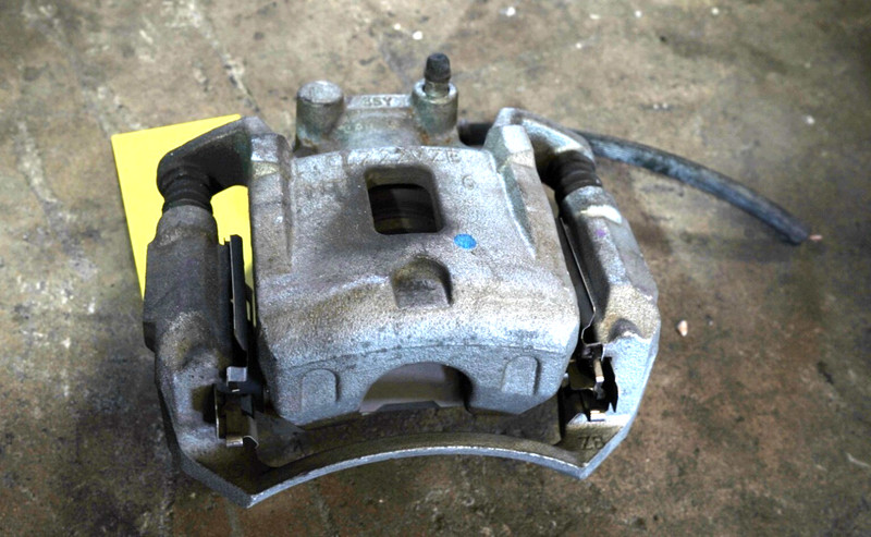 2020-2023 NISSAN SENTRA Driver Left Front Brake Caliper OEM