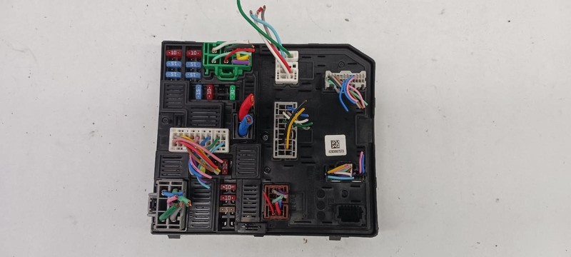 17-'20 NISSAN ROGUE Engine Fuse Box 2.5L OEM 1 Year Warranty!