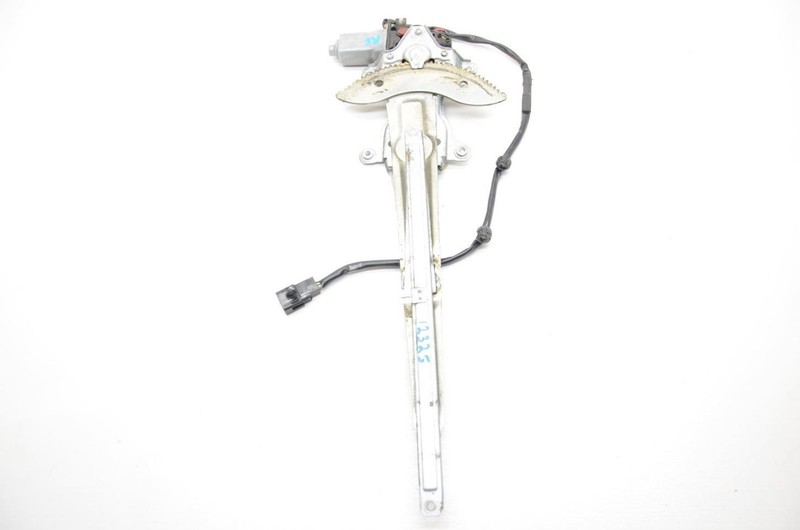96-02 Toyota 4Runner 4WD Passenger Right Front Door Window Regulator and Motor