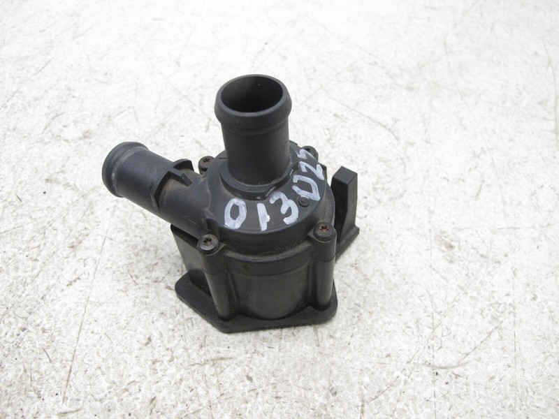 10-17 AUDI 8T S5 S4 A6 A7 A8 Q7 QUATTRO 3.0 ENGINE AUXILARY WATER PUMP OEM 01302