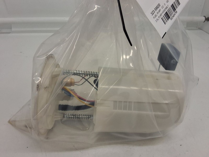 Fuel Pump Assembly 6 Cylinder Fits 17-20 SIENNA 3404786