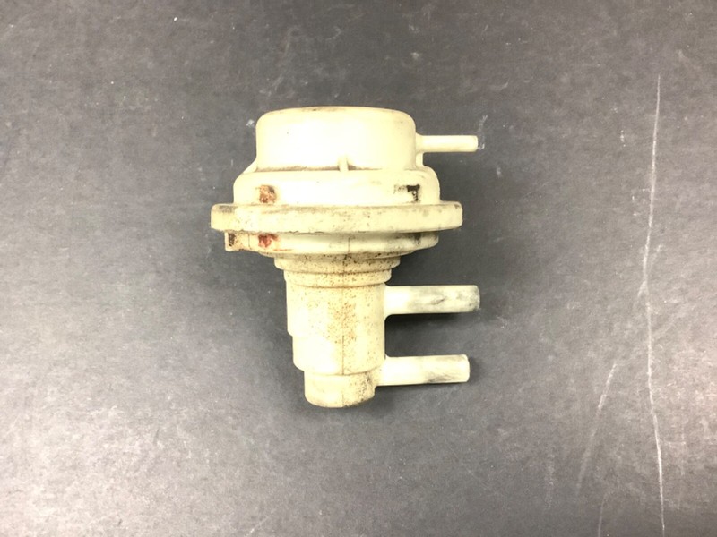 84-85 Accord Valve A Air Control Tubing Vacuum Engine Intake System Used OEM