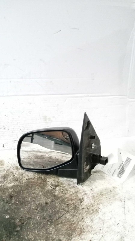 Used Left Door Mirror fits: 2004 Mercury Mountaineer Power 4 Dr exc. Sport Trac