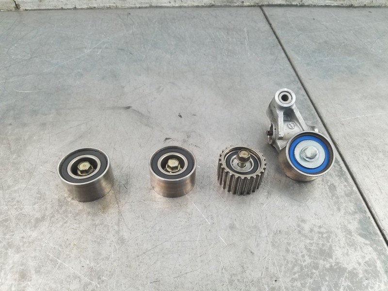 2005 Subaru WRX STi Timing Belt Rollers / Tensioner #6693 L1