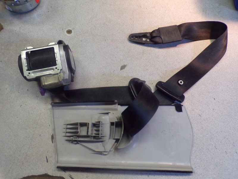 Audi 4F0867293A Seatbelt Assembly G4482 A 04 0 303 2-5492A-001 605 6128 00