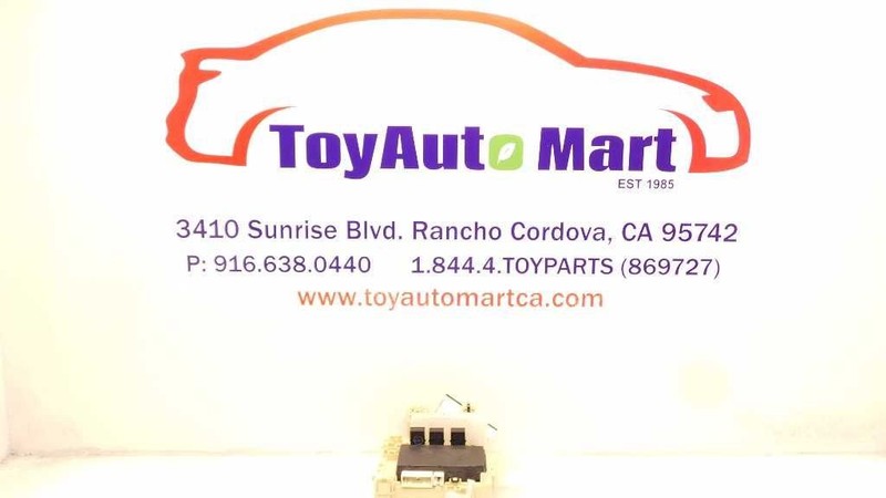 99-03 TOYOTA SOLARA FUSE BOX ENGINE WITHOUT DAYTIME RUNNING LIGHTS 82641-AA080