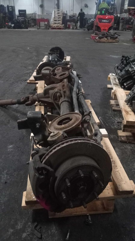 Used Front Axle Assembly Front 4WD fits: 2012 Ram Dodge 2500 pickup 3.73 ratio F