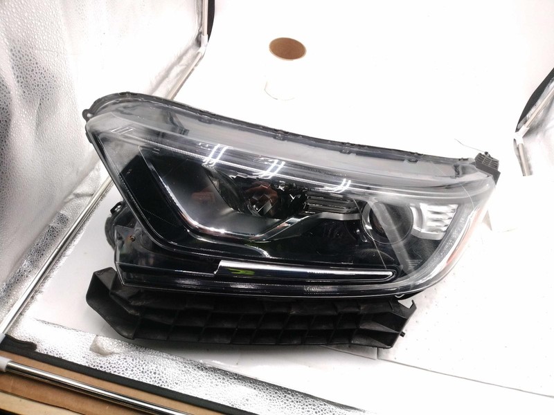 2019 Honda CR-V Left Headlight Assembly Silver Used SCUFFS 60K Miles OEM