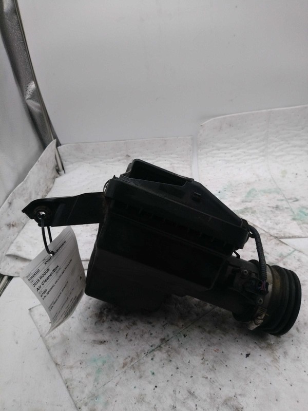 Used Air Cleaner Assembly fits: 2019 Nissan Rogue QR25DE 2.5L VIN K 1st digit Ko