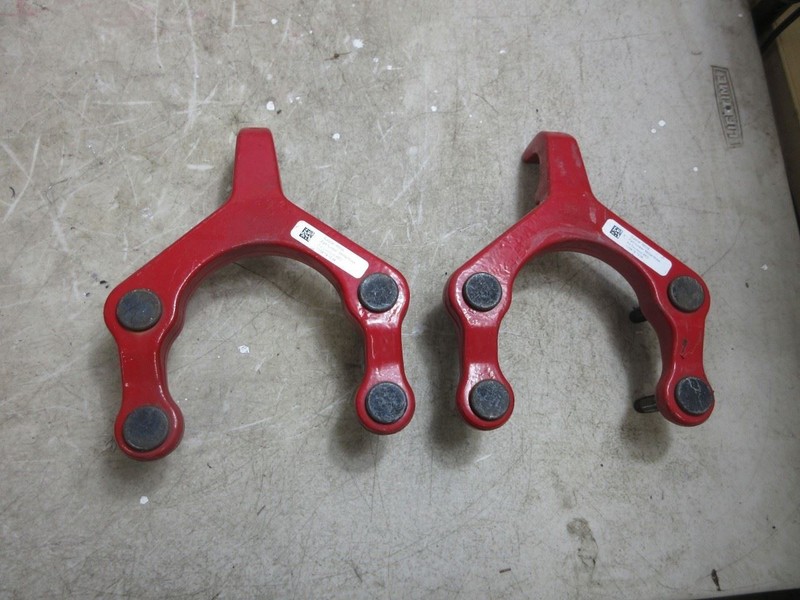 18-26 Jeep Wrangler JL Gladiator Rubicon OEM Front Bumper Tow Hook Pair Red