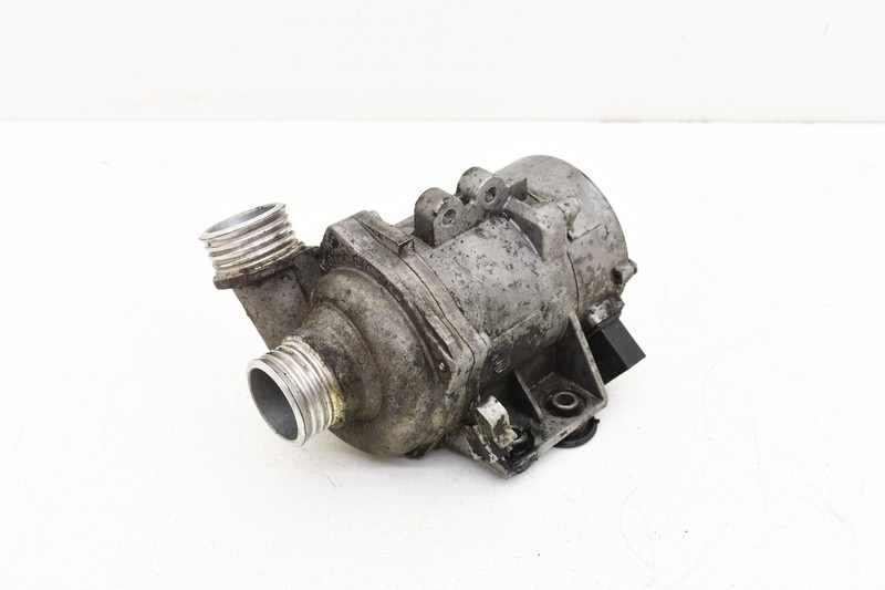 2010 BMW E90 N51 N51B30 3.0L Engine Coolant Water Pump OEM KW58