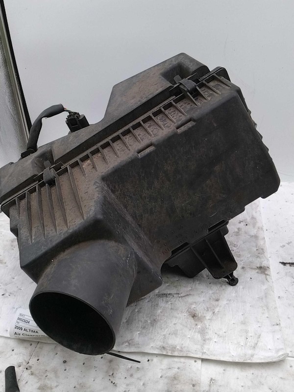 2009 Nissan Altima Used OEM Air Cleaner Assembly 2.5L 97k Miles Red 16500JA00A