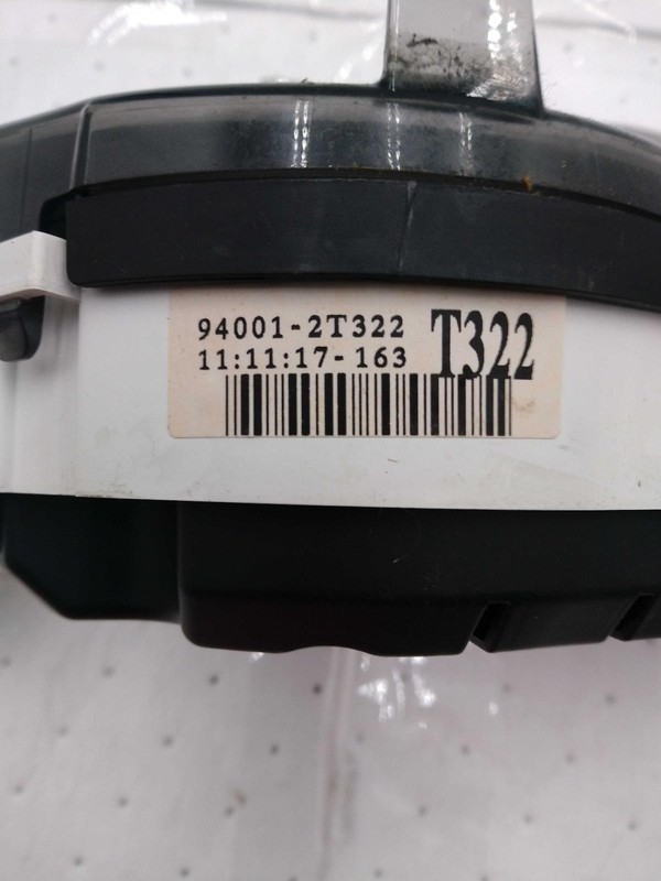 2012 KIA Optima Speedometer Gauge OEM White 940012T322 193K Mileage