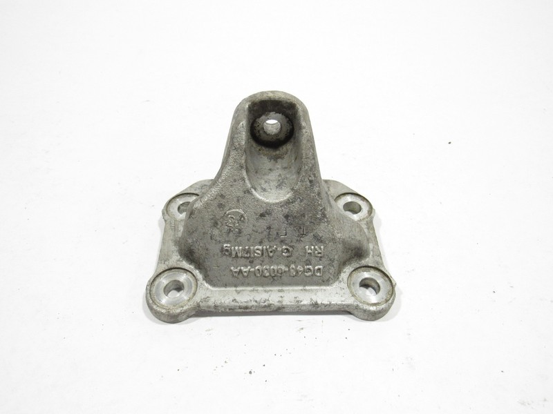 14-18 Aston Martin Vanquish 2014 5.9L Right Engine Motor Mount Bracket | :Y