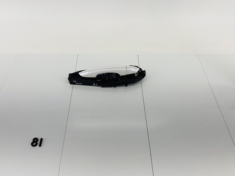 13-20 FORD FUSION REAR LEFT SIDE EXTERIOR DOOR HANDLE WHITE PLATINUM PEARL OEM