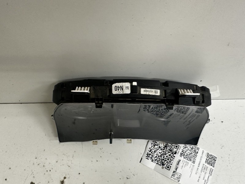 2019-2020 Toyota Tacoma Cluster Speedometer tach gauges instrument panel oem