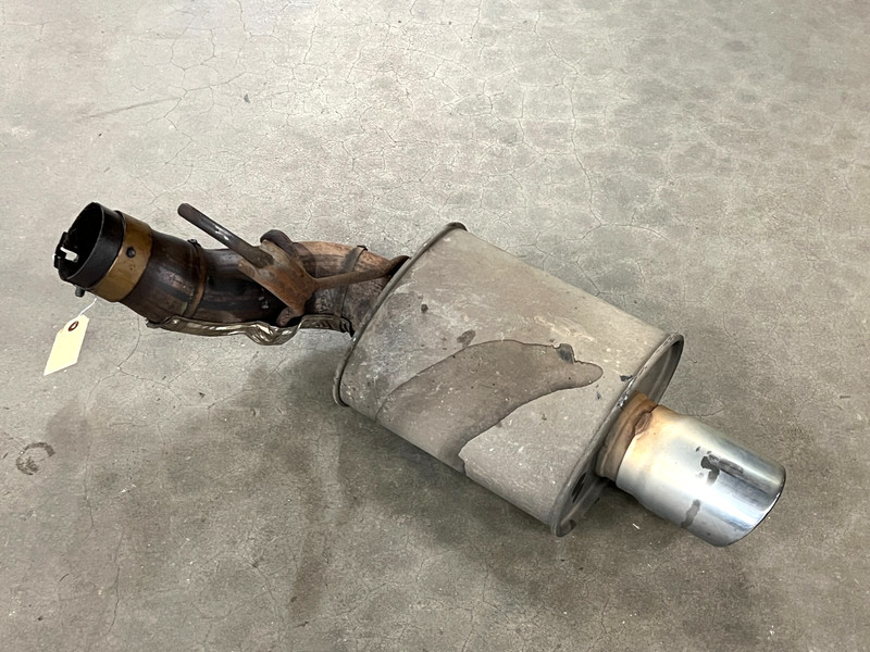 ⭐2015-2017 LINCOLN NAVIGATOR 3.5L REAR EXHAUST RESONATOR TAIL PIPE OEM LOT2703