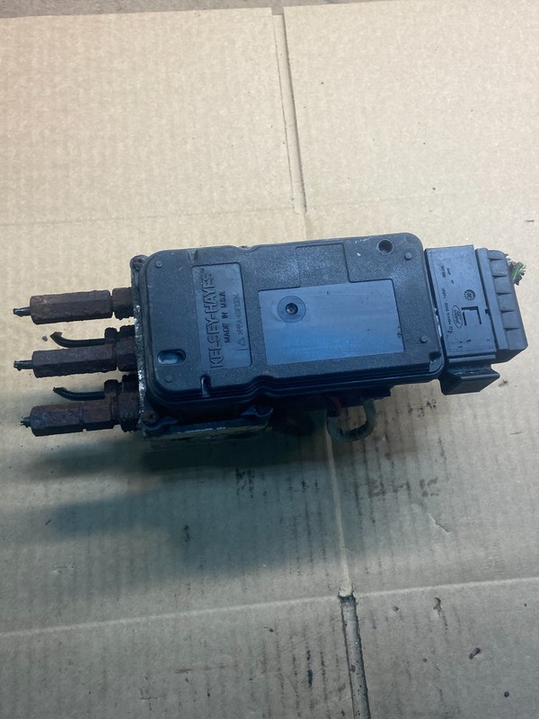1999 to 2000 Ford F250 F350 SRW ABS Pump Control OEM 2c342c346be y4342 DG
