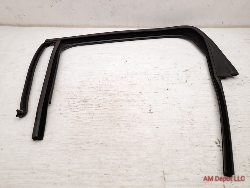 2013 Mini Cooper S Countryman R60 Rear Left Door Window Guide / Seal 51359800613