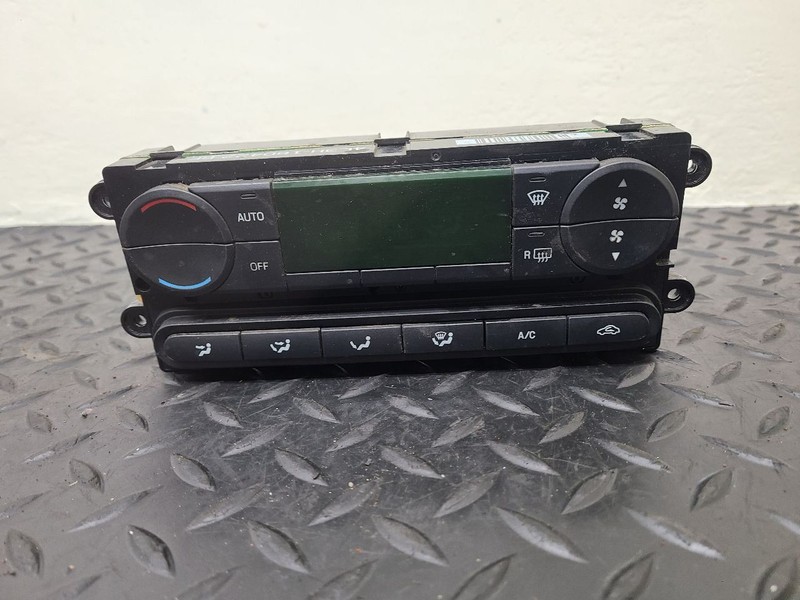 04-05 Ford F150 Automatic Temperature Control None Heated Glass OEM 4L3418C612BF