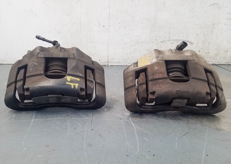 2007 Audi S4 B7 Front Brake Calipers #5275 M4