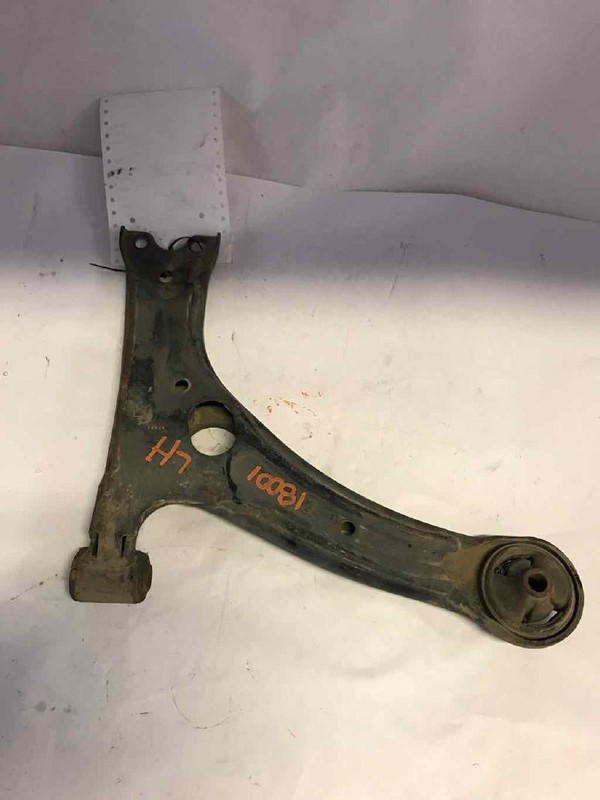 Lower Control Arm Front TOYOTA MATRIX Left 09 10 11 12 13 14